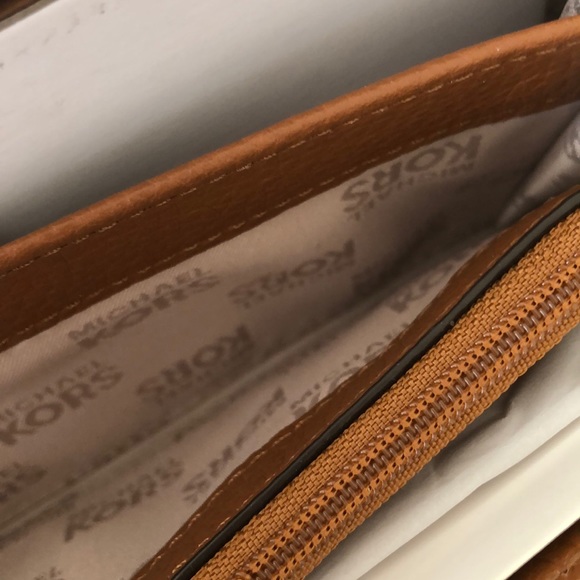 🤎NWT Michael Kors Jet Set Leather Wallet🤎 - Picture 9 of 10